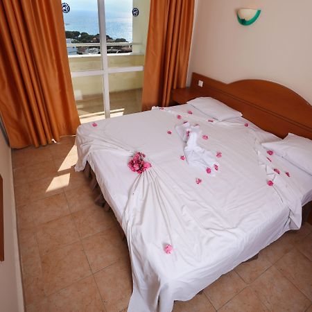 Tuntas Family Suites Kusadasi Exterior foto