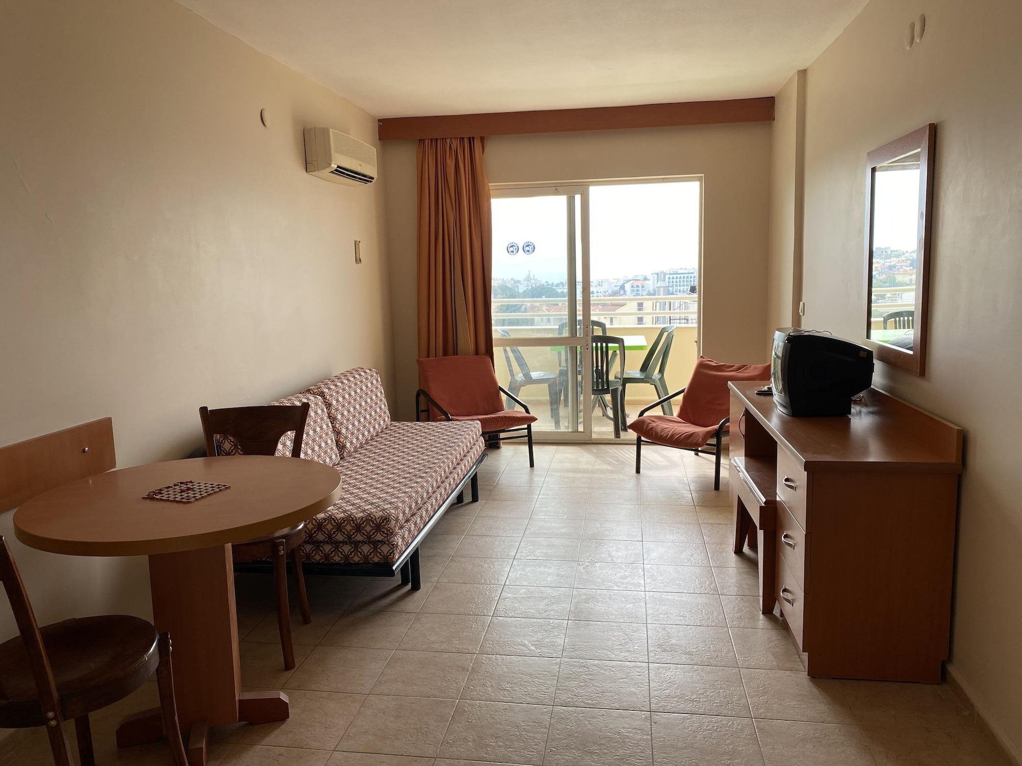Tuntas Family Suites Kusadasi Exterior foto