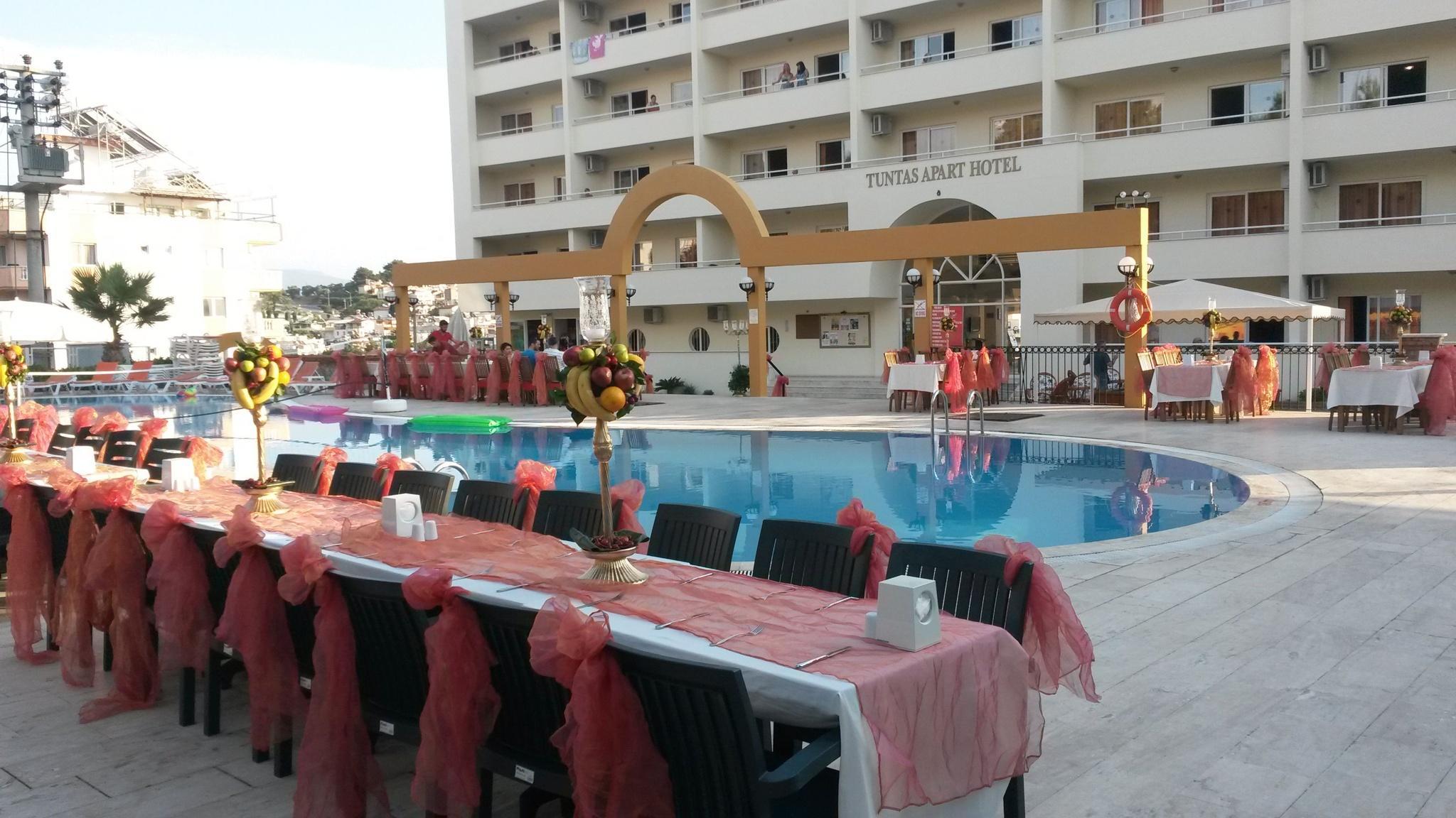 Tuntas Family Suites Kusadasi Exterior foto
