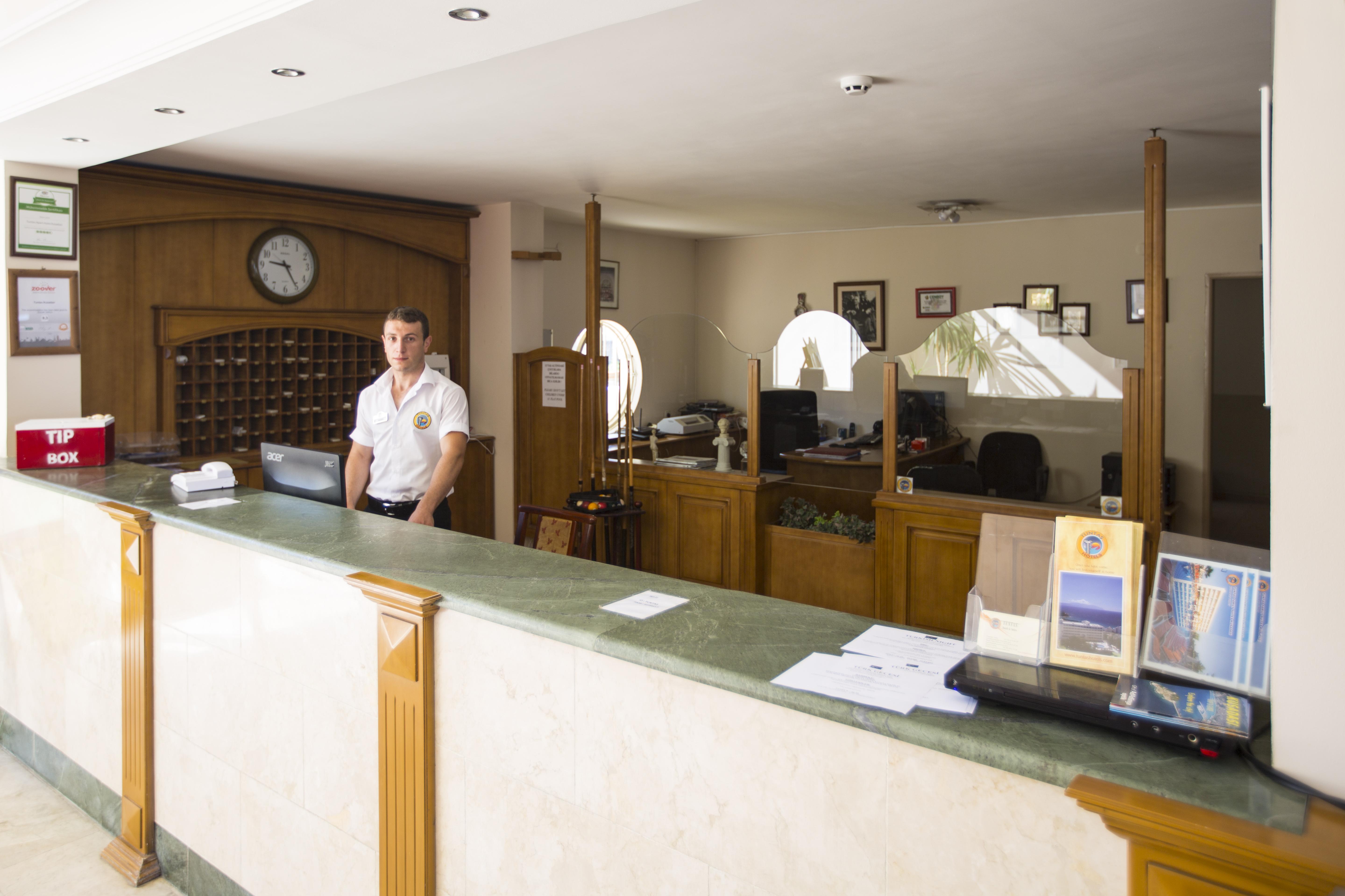 Tuntas Family Suites Kusadasi Exterior foto