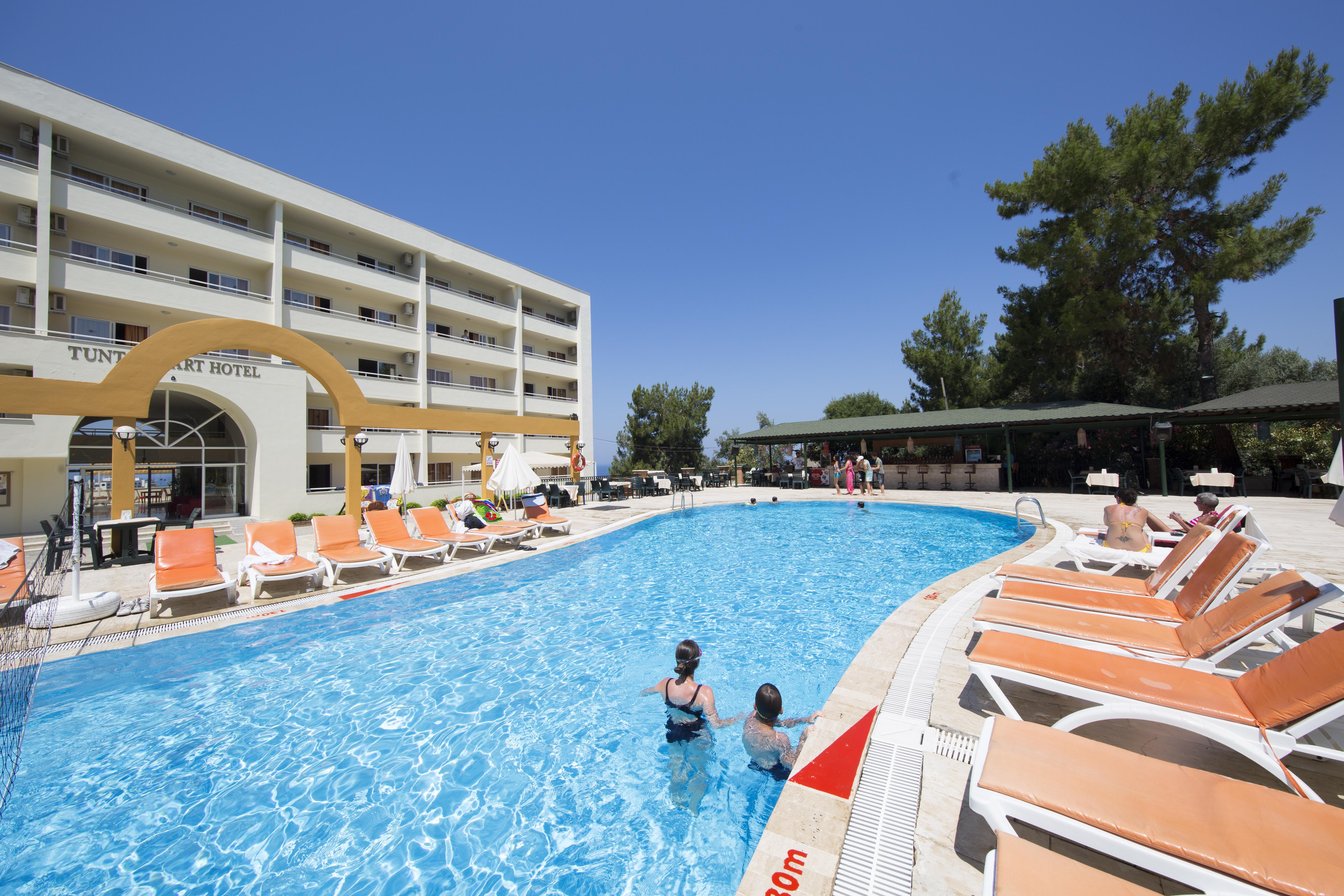 Tuntas Family Suites Kusadasi Exterior foto