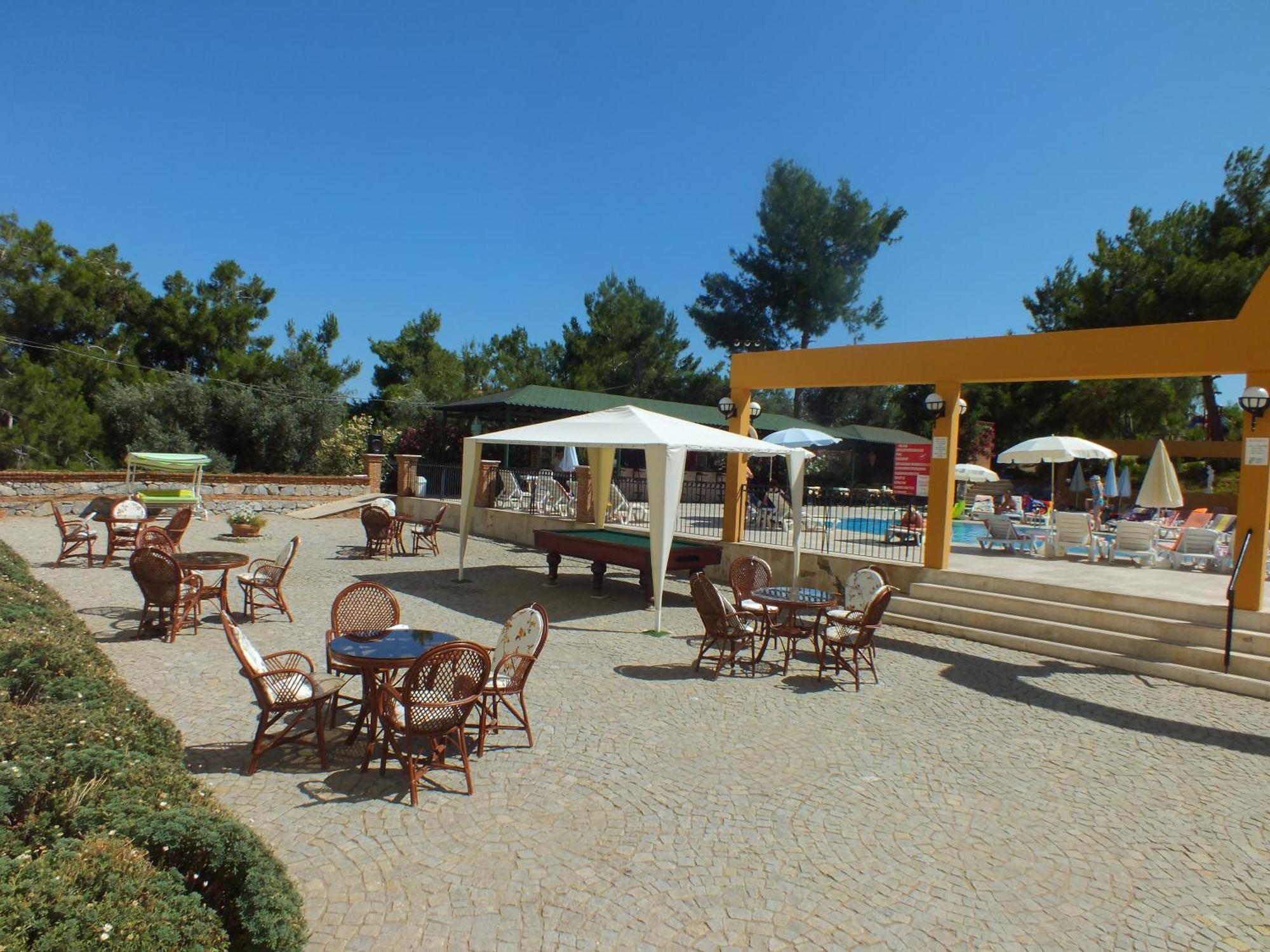 Tuntas Family Suites Kusadasi Exterior foto