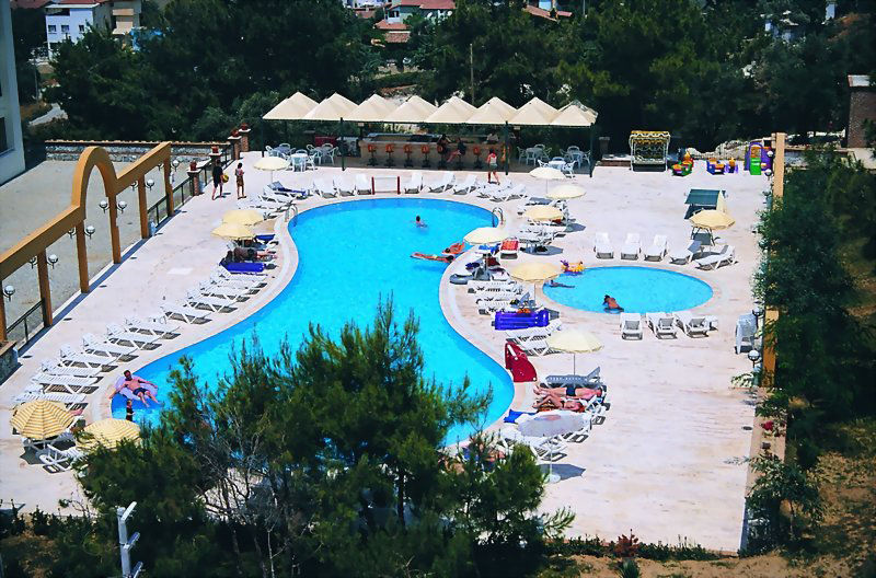 Tuntas Family Suites Kusadasi Exterior foto